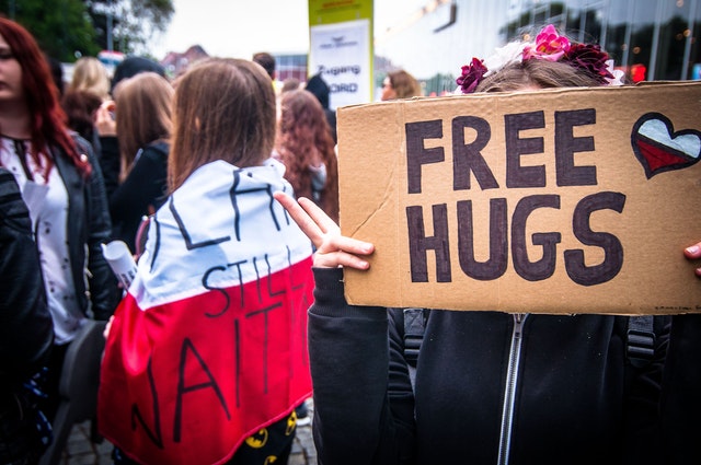 How Not to Give FreeHugs